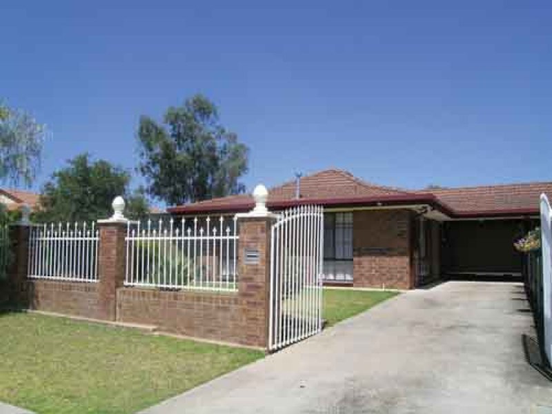10 Alderman Avenue, Pennington, SA 5013