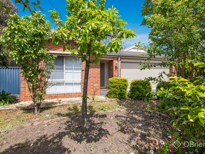 88 Shearwater Drive, Pakenham, VIC 3810