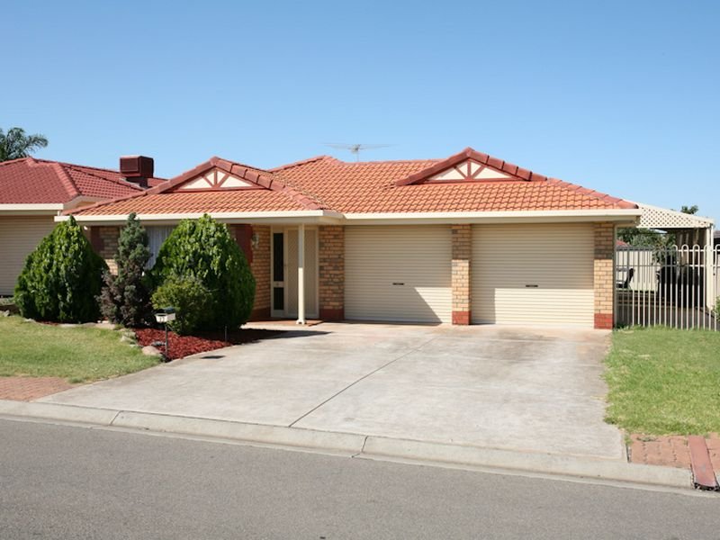 17 Cranmore Avenue, Craigmore, SA 5114 Property Details