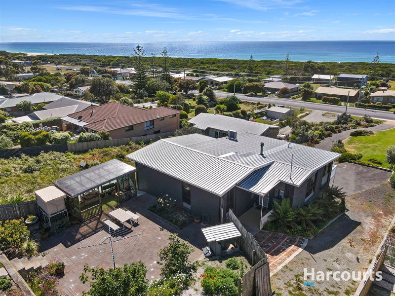 54 Scamander Avenue, Scamander, TAS 7215