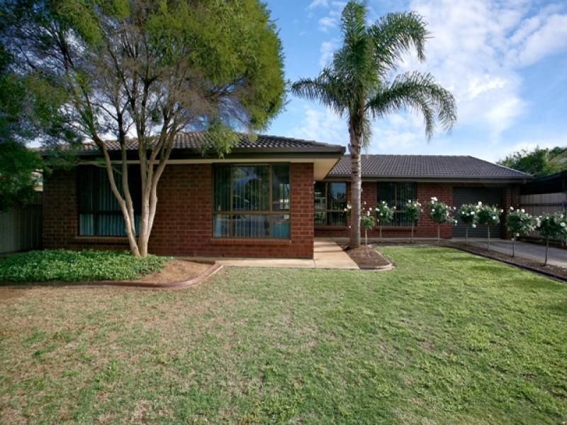 12 Reynolds Drive, Paralowie, SA 5108 Property Details