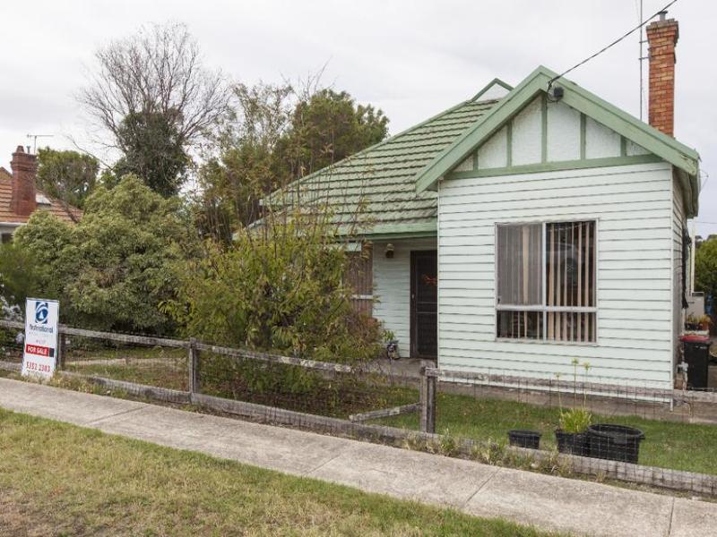 9 Currajong Avenue, Ararat, Vic 3377 Property Details