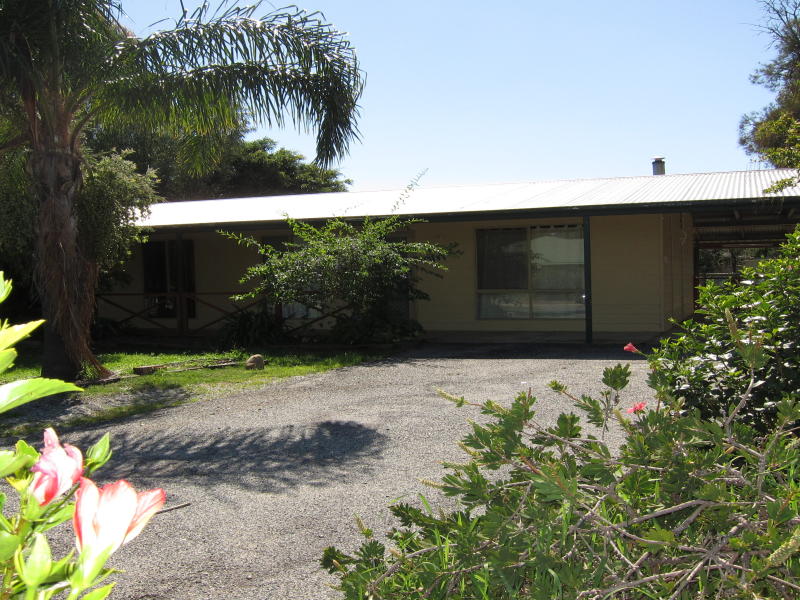 4 Davey Road, Mundijong, WA 6123 Property Details