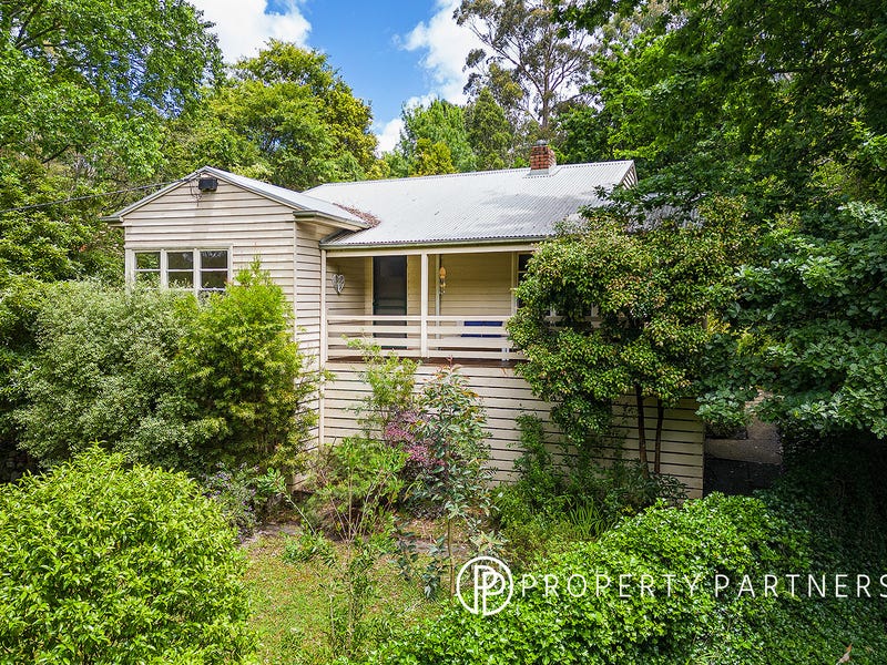 9 Riverside Drive, Warburton, Vic 3799 Property Details