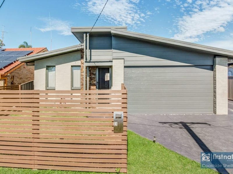 31 Griffiths Street, Oak Flats, NSW 2529
