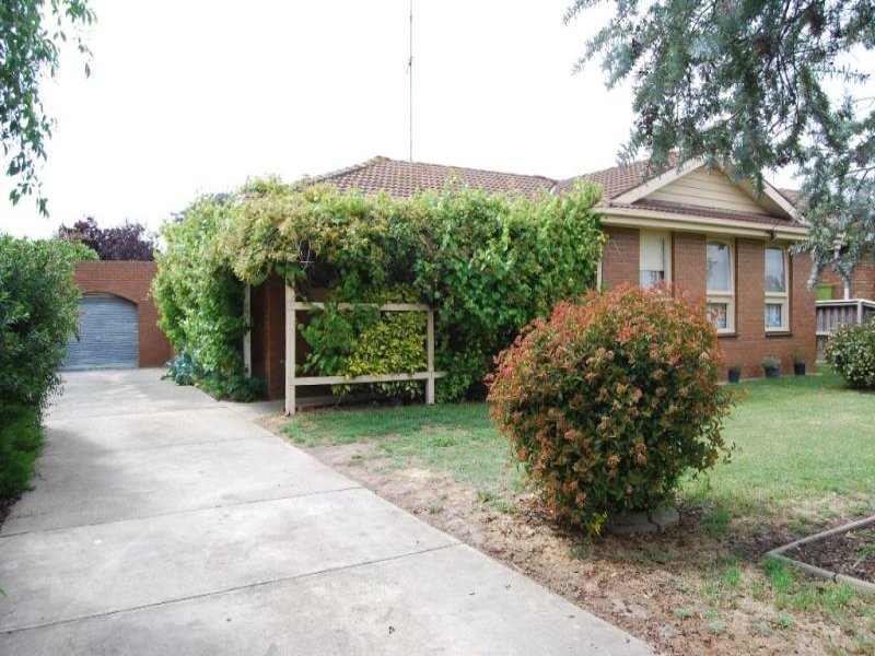 10 Mimosa Avenue, Alfredton, Vic 3350 Property Details