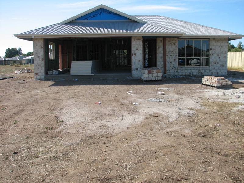 Property 105697827, Emerald, Qld 4720 Property Details