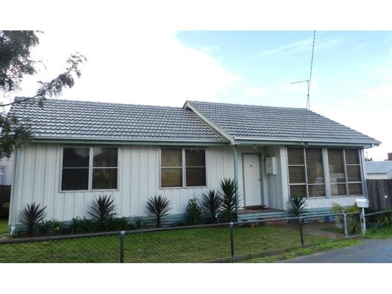 27 Creek Road, Bairnsdale, Vic 3875 Property Details