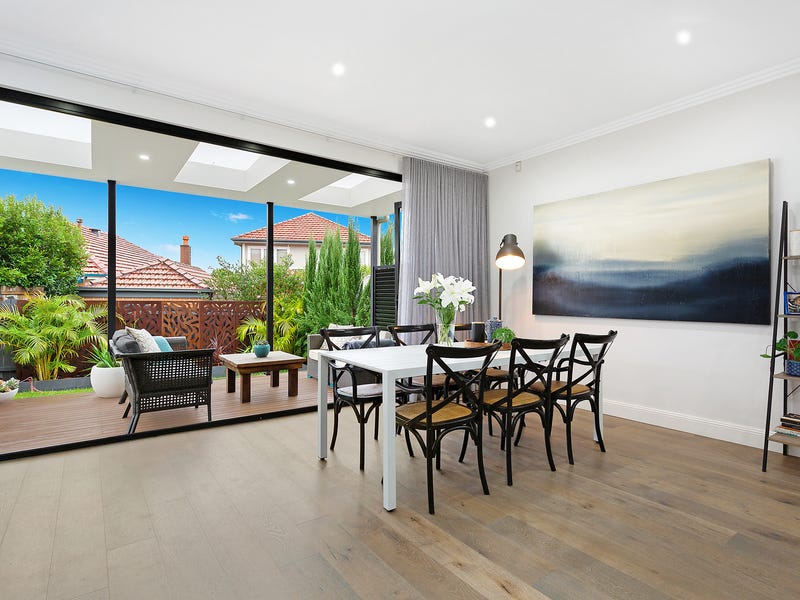 6 Dalmeny Avenue, Russell Lea, NSW 2046