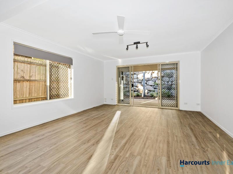 9/36 Andrew Street, Balmoral, Qld 4171 Townhouse for Rent