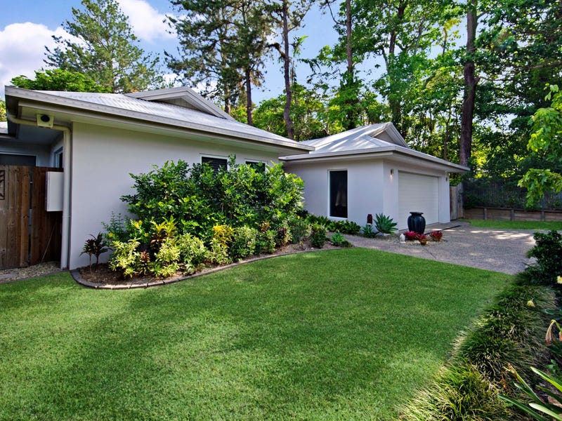 33 Murchison Street, Whitfield, QLD 4870