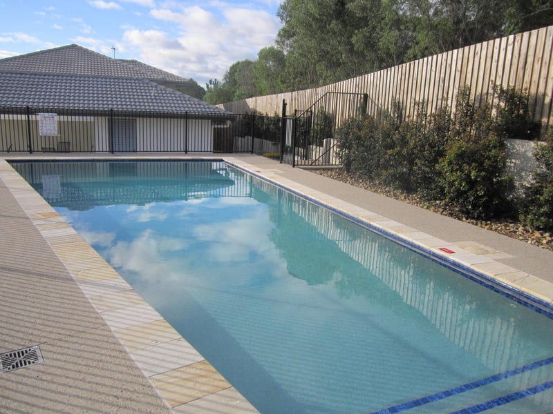 33/111 Mcauley Parade, Pacific Pines, Qld 4211