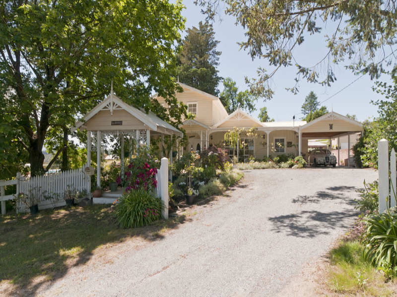 810 Bailey Grove, Wandin North, VIC 3139