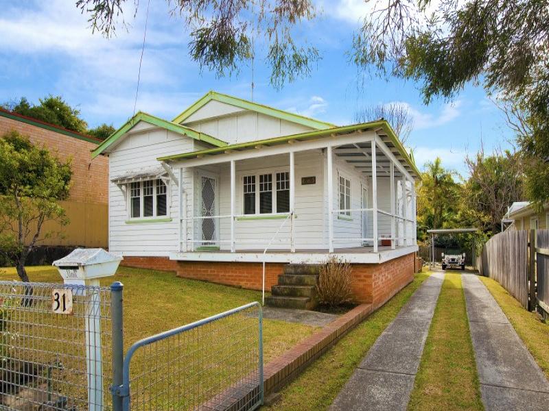 31 Lang Street, Woonona, NSW 2517