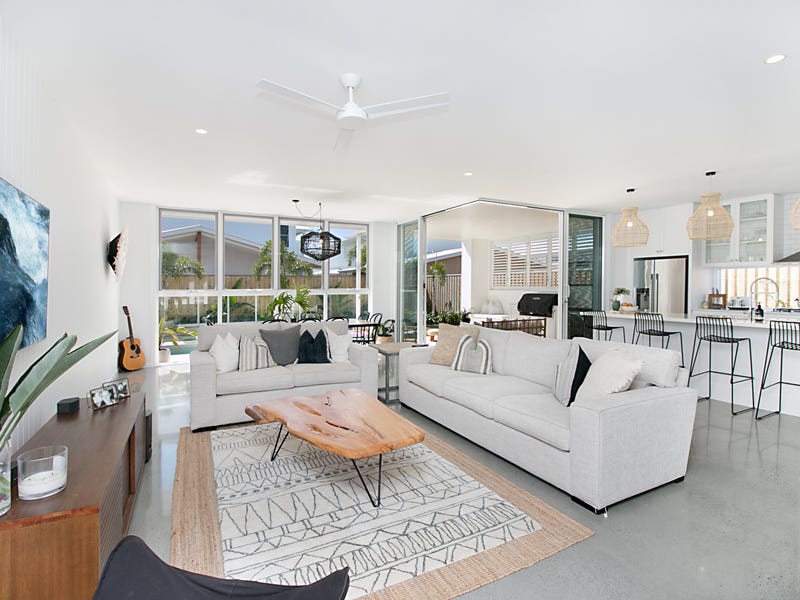 3 Suncatcher Lane, Casuarina, NSW 2487 Property Details