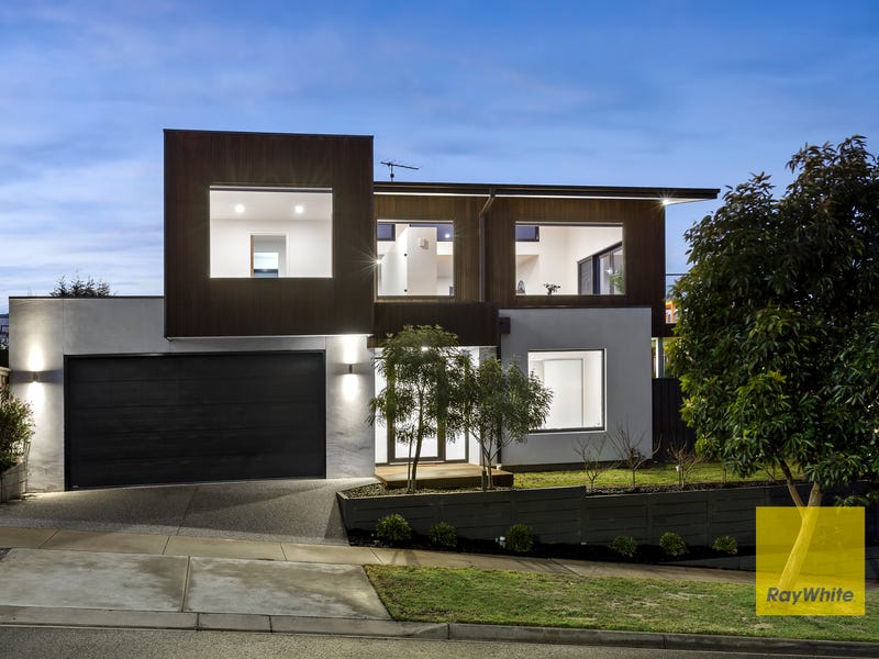 12 Dryden Way, Highton, VIC 3216