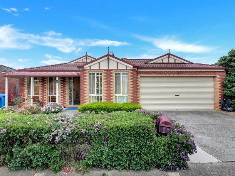 4 Fenton Place, Narre Warren South, Vic 3805 House for Sale