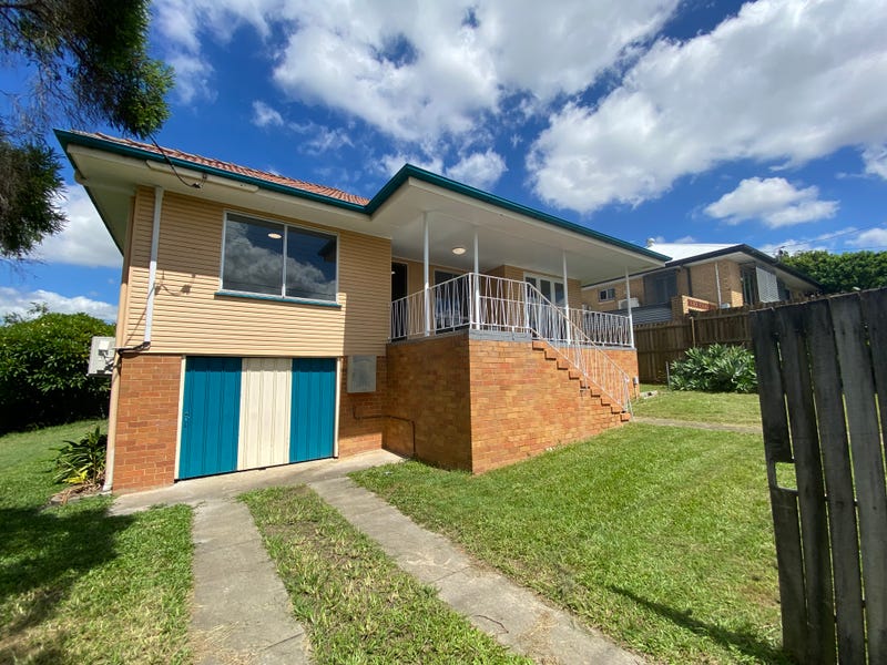 2 Walkers Drive, Balmoral, QLD 4171