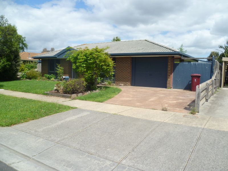 18 Pioneer Court, Berwick, VIC 3806