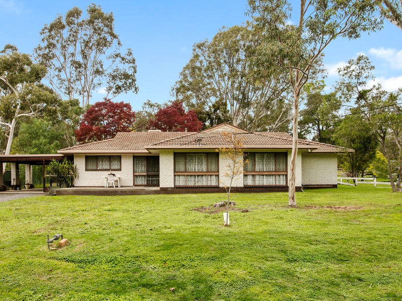 167 Crusoe Road, Kangaroo Flat, VIC 3555