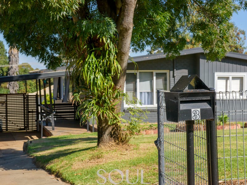 3 McNabb Crescent, Griffith, NSW 2680 Property Details