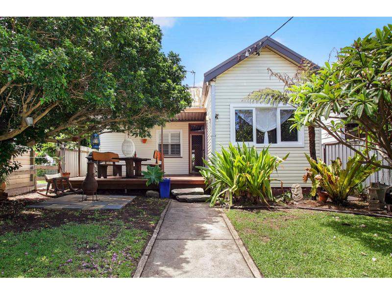 66 Maitland Street, Stockton, NSW 2295 Property Details