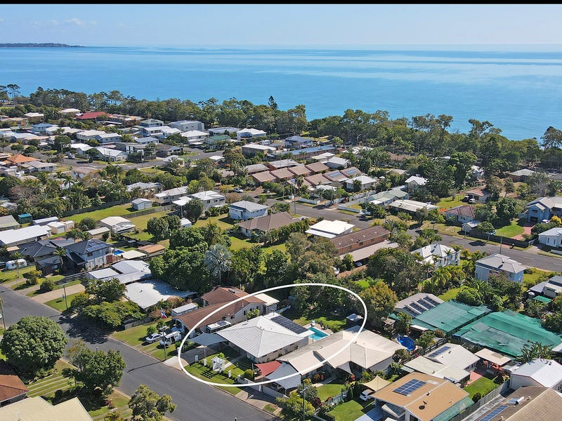 100 Cunningham Street, Urangan, QLD 4655
