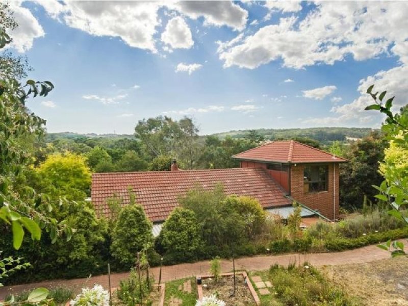 10 Elborough Ave, Uraidla, SA 5142 Property Details