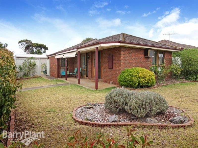 16 Dunvegan Drive, Kurunjang, Vic 3337 Property Details