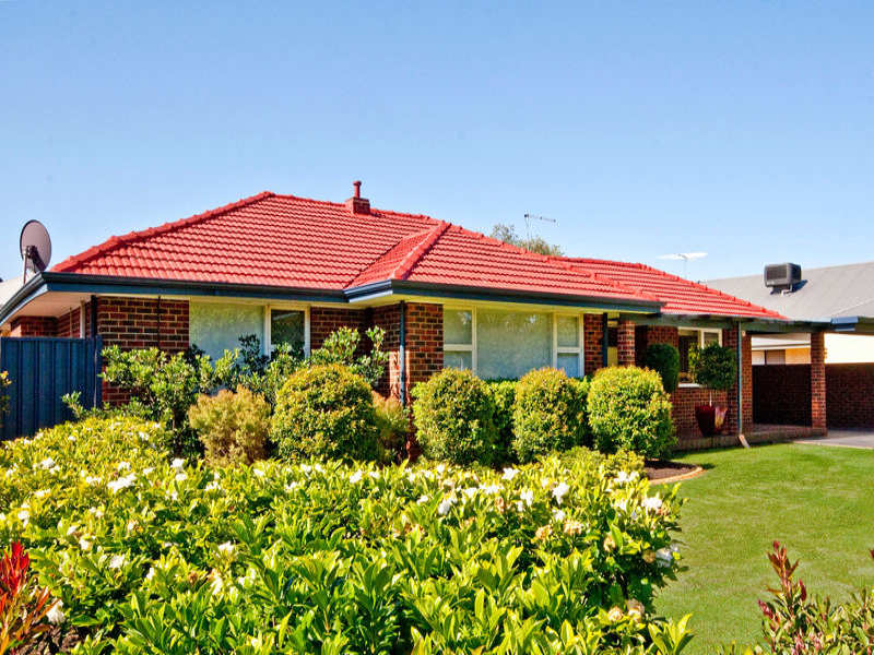 74 Wilber Street, Rossmoyne, WA 6148