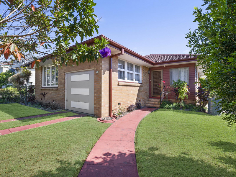 142 Stanley Road, Camp Hill, Qld 4152