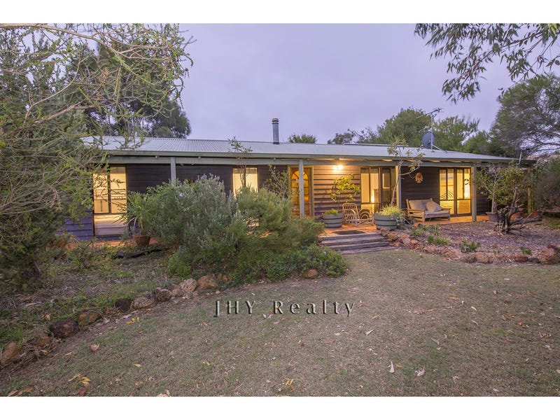 19 Chieftain Crescent, Dunsborough, WA 6281 Property Details