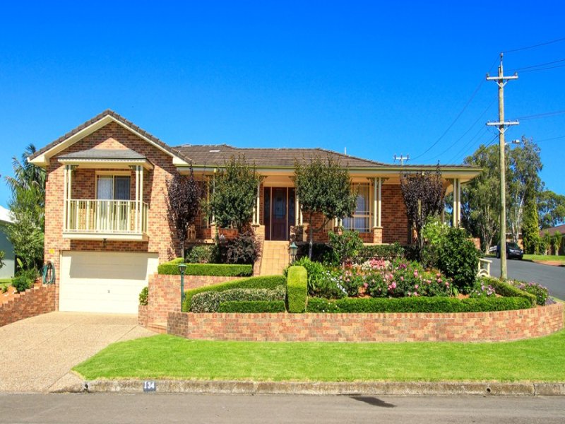 134 Jacaranda Avenue, Figtree, NSW 2525