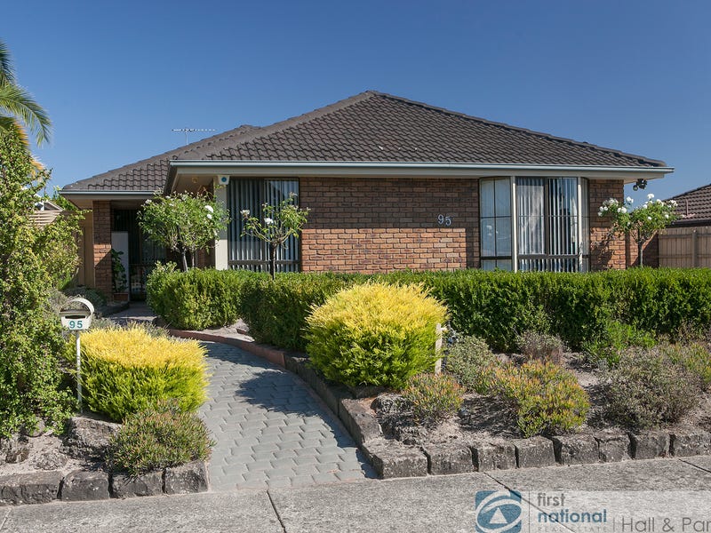 95 Chalcot Drive, Endeavour Hills, VIC 3802