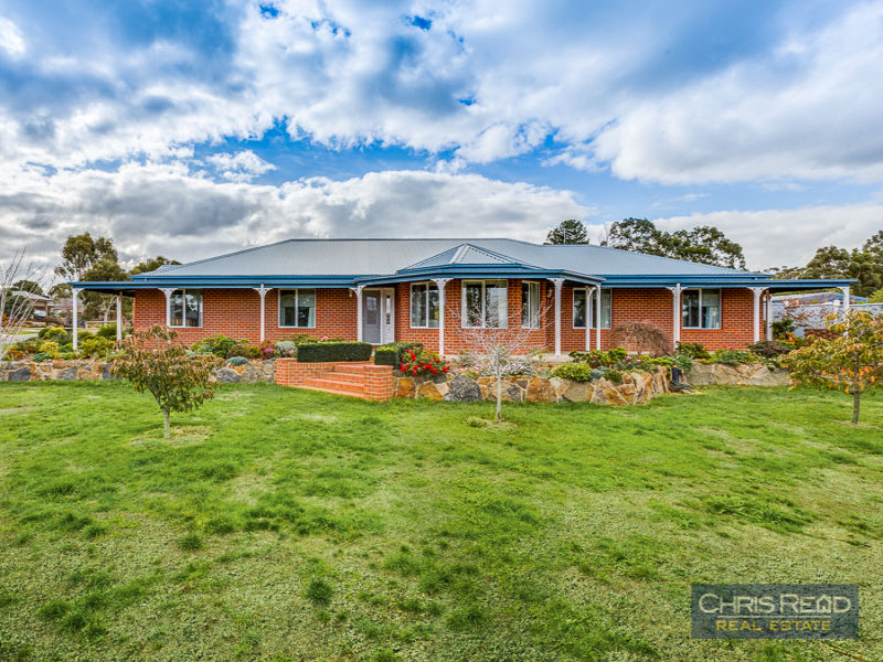 5 Rangeview Drive, Riddells Creek, VIC 3431