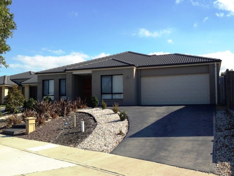 54 Alamanda Boulevard, Point Cook, VIC 3030