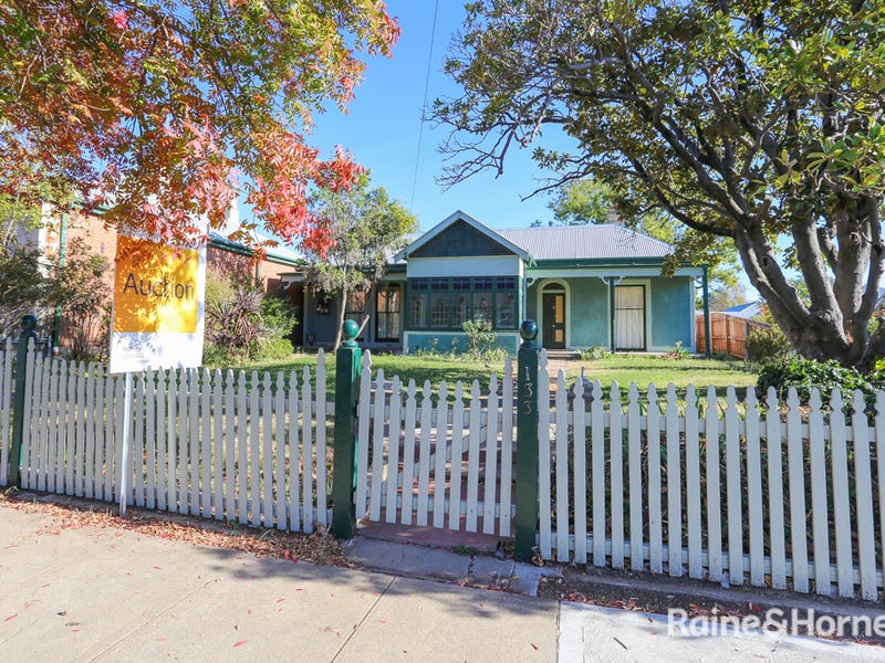 133 Stewart Street, Bathurst, NSW 2795 Property Details