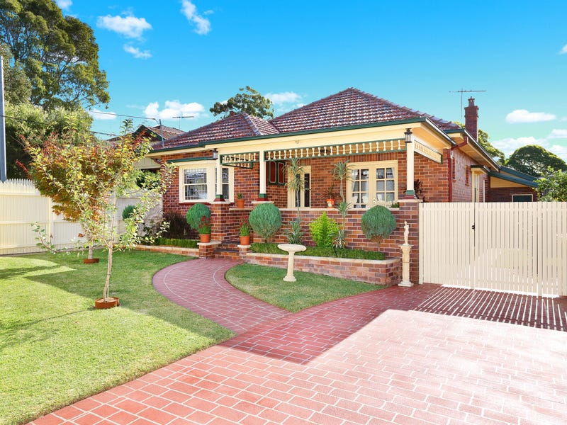 8 Highland Road, Peakhurst, NSW 2210 Property Details