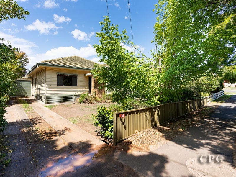 14 Maclise Street, Castlemaine, Vic 3450 Property Details