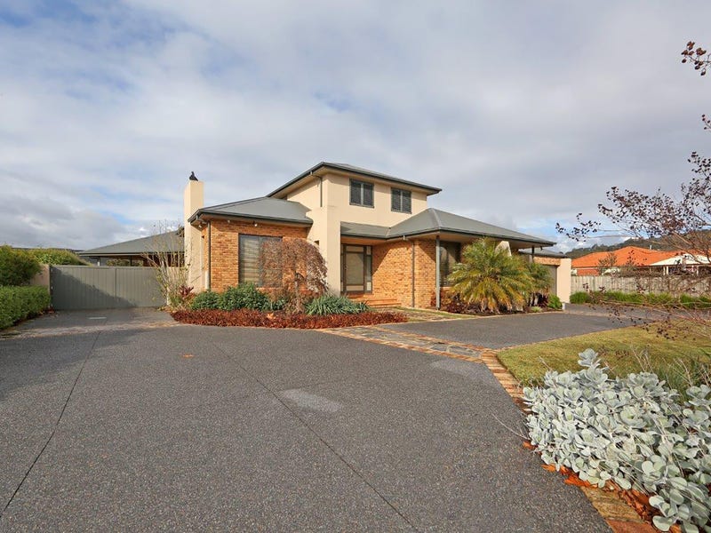 4 Grange Drive, Lysterfield, VIC 3156