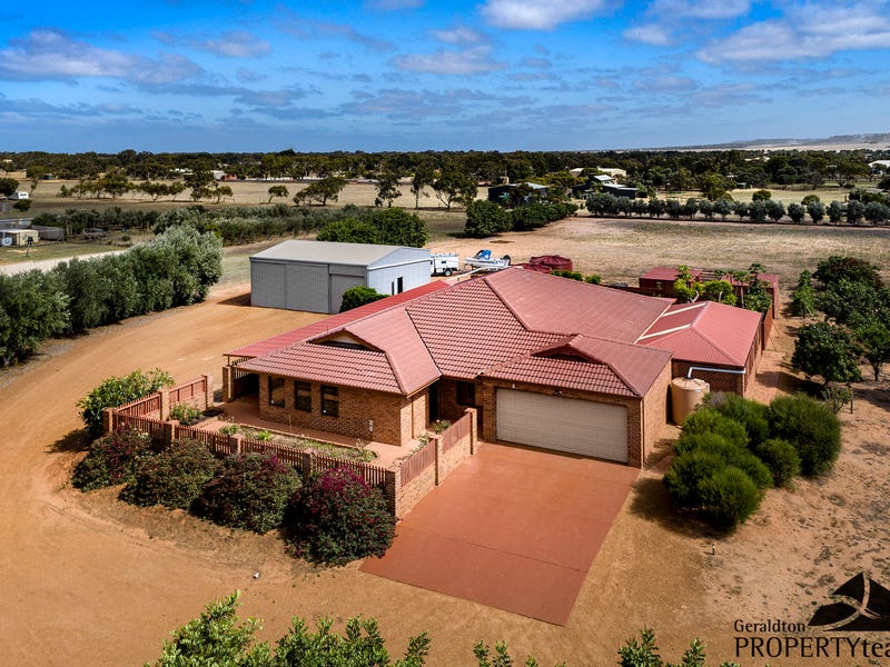 8 polo road deepdale wa