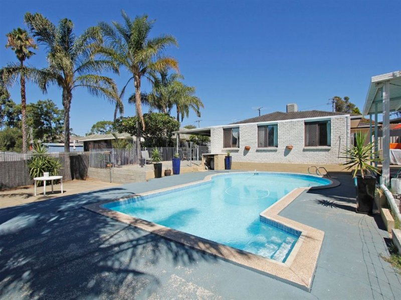 95 Doolette Street, Spearwood, WA 6163 Property Details