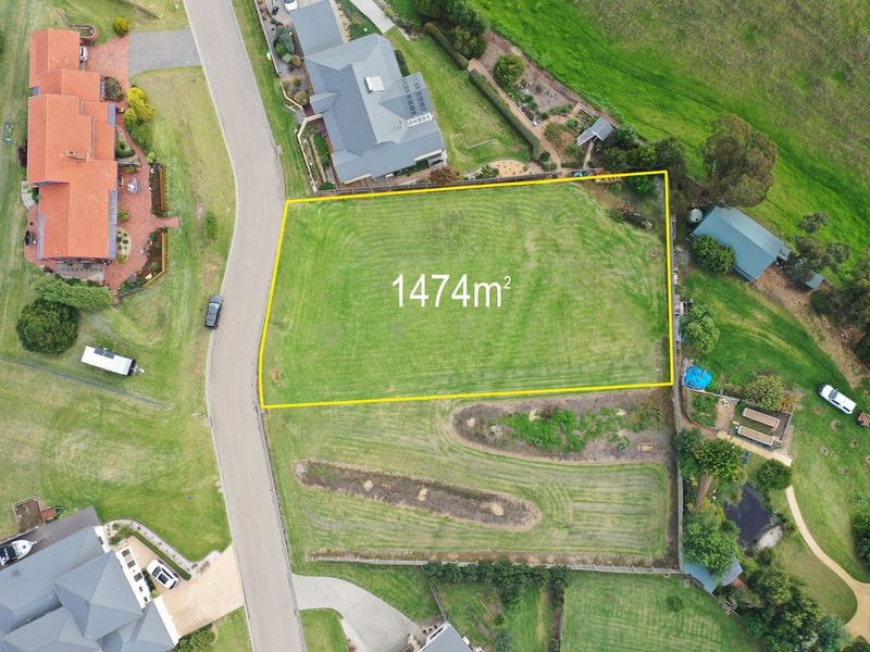 13 Sealakes Close, Lakes Entrance, VIC 3909