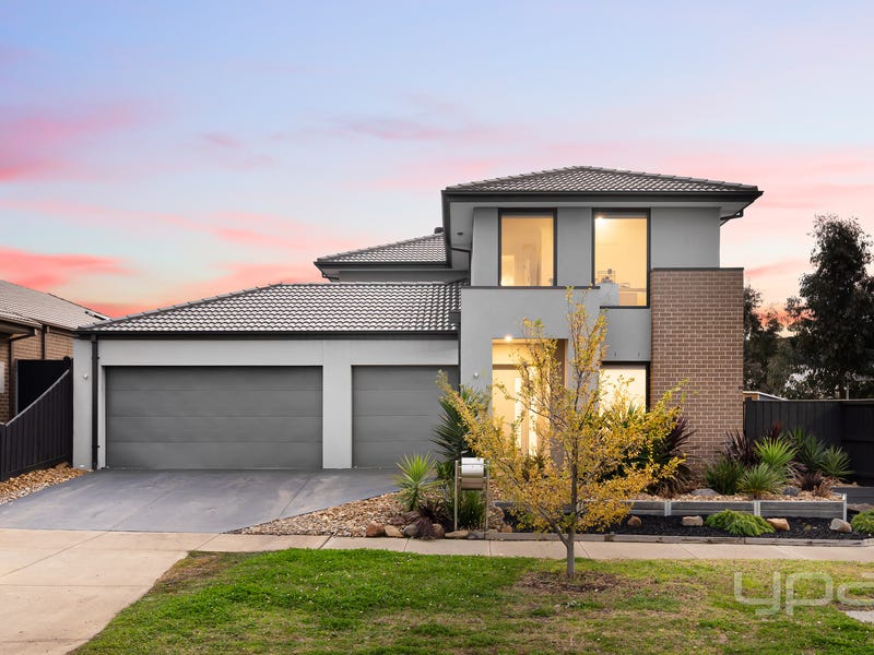 16 Ellscott Boulevard, Mickleham, Vic 3064 Property Details