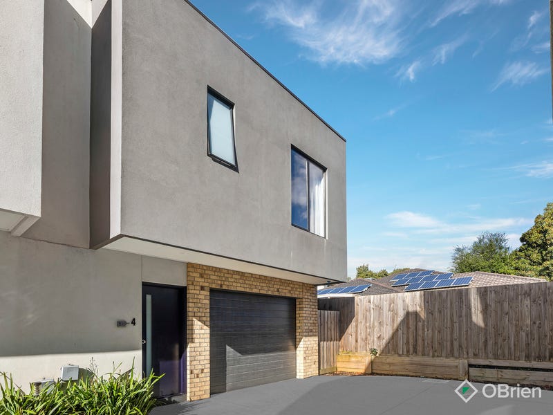 4 Aston Place, Bayswater, Vic 3153 Property Details