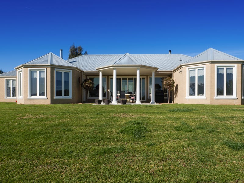 9 Lauren Court, Table Top, NSW 2640