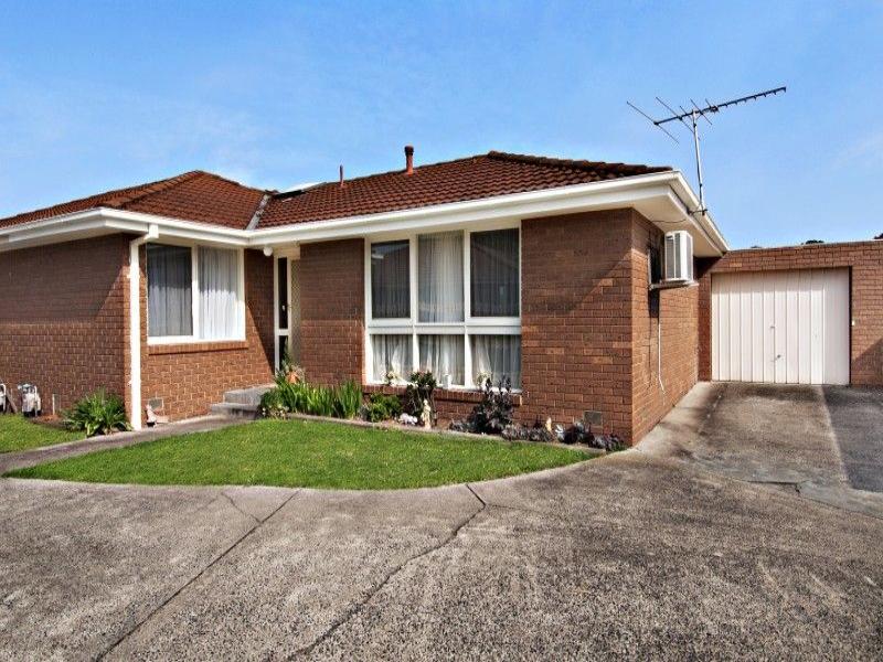 2/18 Duff St, Cranbourne, Vic 3977 Property Details