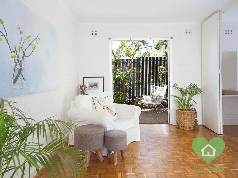 11/17 The Avenue, Crawley, WA 6009 Property Details