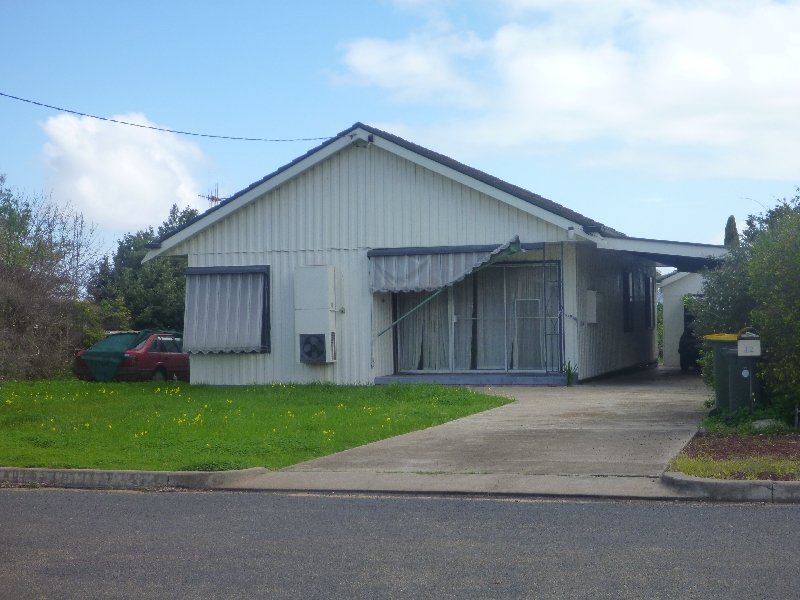 12 Dungey Street, Kaniva, Vic 3419 Property Details