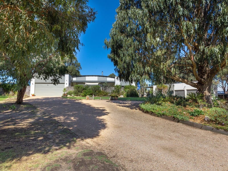 91 Kings Cove Boulevard, Metung, VIC 3904